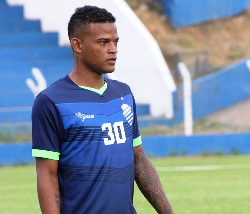 JoÃ­lson, que tem passagem pelo CSA, reforÃ§a o ABC em 2019 â€” Foto: Levi Yuri/CSA