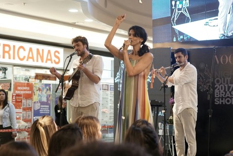 Embalos de sexta à noite: música popular brasileira com a banda Flor de Sal (que estreia o selo musical da FARM). 
