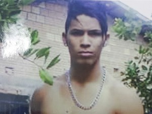 Rodrigo Lopes Nascimento é suspeito de ter matado Francélio em fevereiro deste ano; polícia o procura (Foto: Divulgação/Polícia Civil)