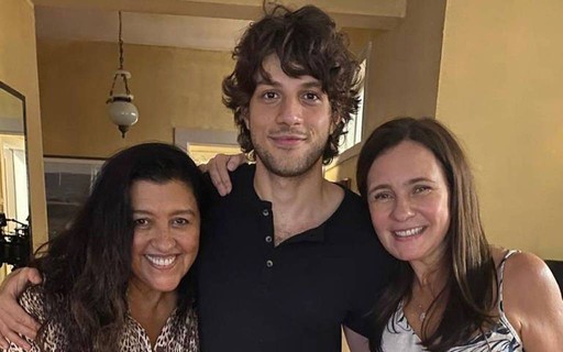 Chay Suede e Nanda Costa voltam a interpretar filhos de Dona Lurdes em  filme sobre a personagem de Amor de Mãe, TV & Famosos