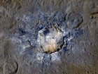 Nasa divulga nova imagem de cratera luminosa do planeta-anão Ceres