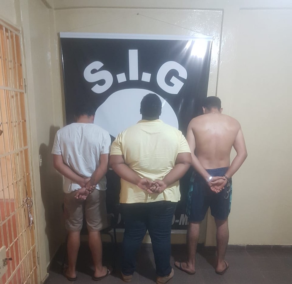 Os trÃªs homens foram presos em Ribas do Rio Pardo (MS) â Foto: SIG/DivulgaÃ§Ã£o 