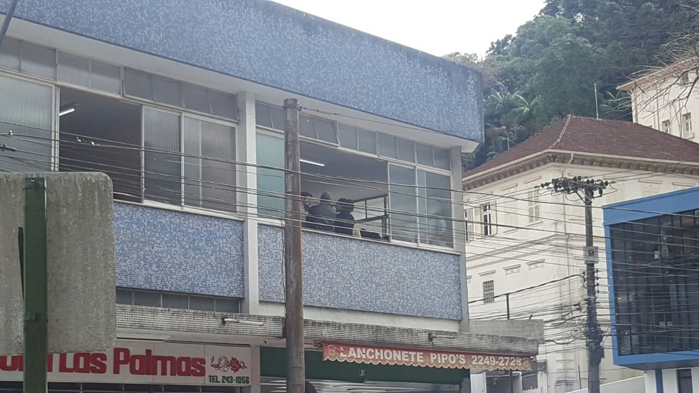 Velório aconteceu na Capela Oswaldo Cruz, em Petrópolis (Foto: Alyssa Gomes/Inter TV)