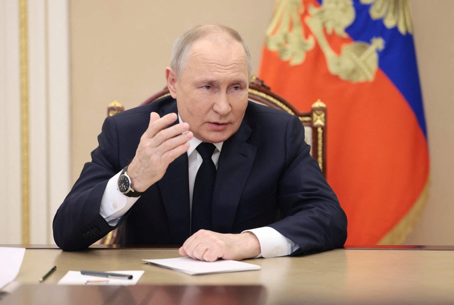 O presidente russo, Vladimir Putin, denuncia ataque de 'terroristas' ucranianos perto da fronteira