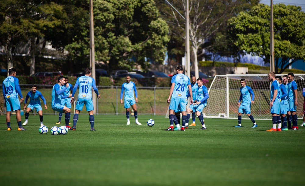 Thiago Neves e Robinho não devem enfrentar o São Paulo