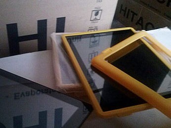 Detalhe dos tablets roubados nesta quarta; rombo passa de R$ 1,1 milhão (Foto: Polícia Militar)