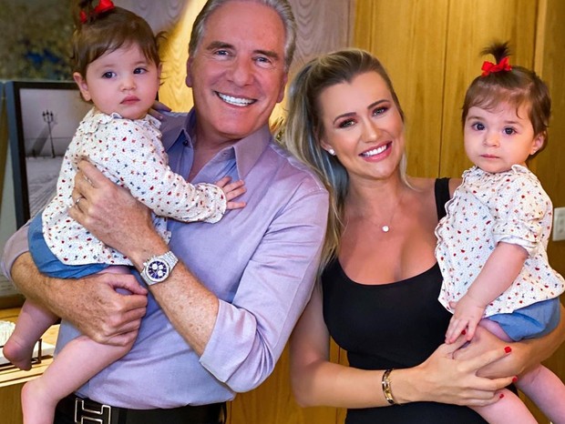 Roberto Justus Prestes A Ser Pai Parabeniza As Netas Felicidade Do Vovo Quem Quem News