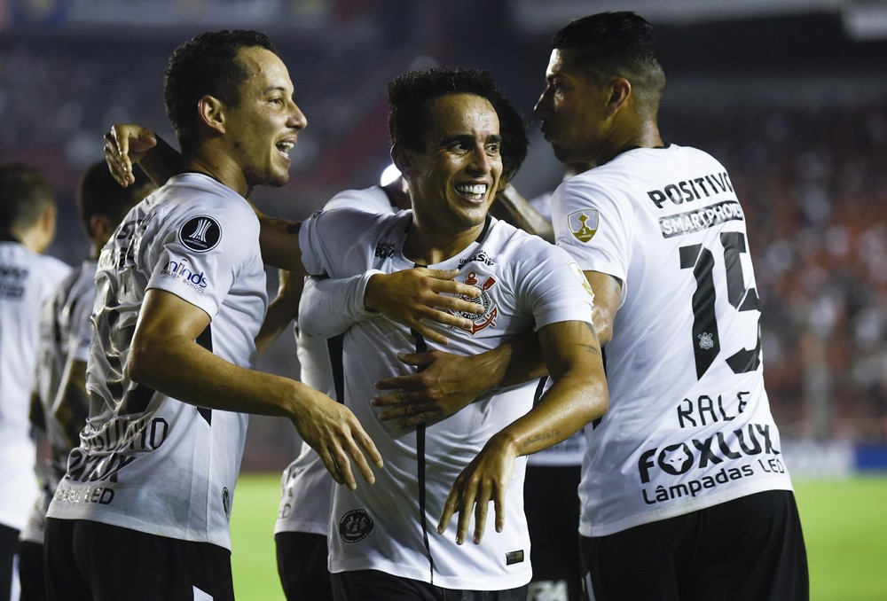 [OPINIÃO] Avellaneda em Preto e Branco - Por: Luan Quinello