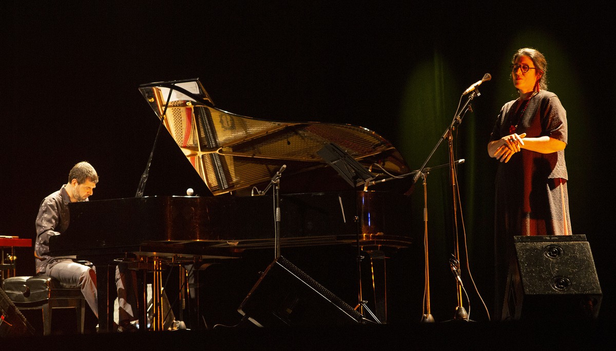 Mônica Salmaso ritualiza a paixão e fé da obra de Milton Nascimento em display com André Mehmari |  Weblog do Mauro Ferreira