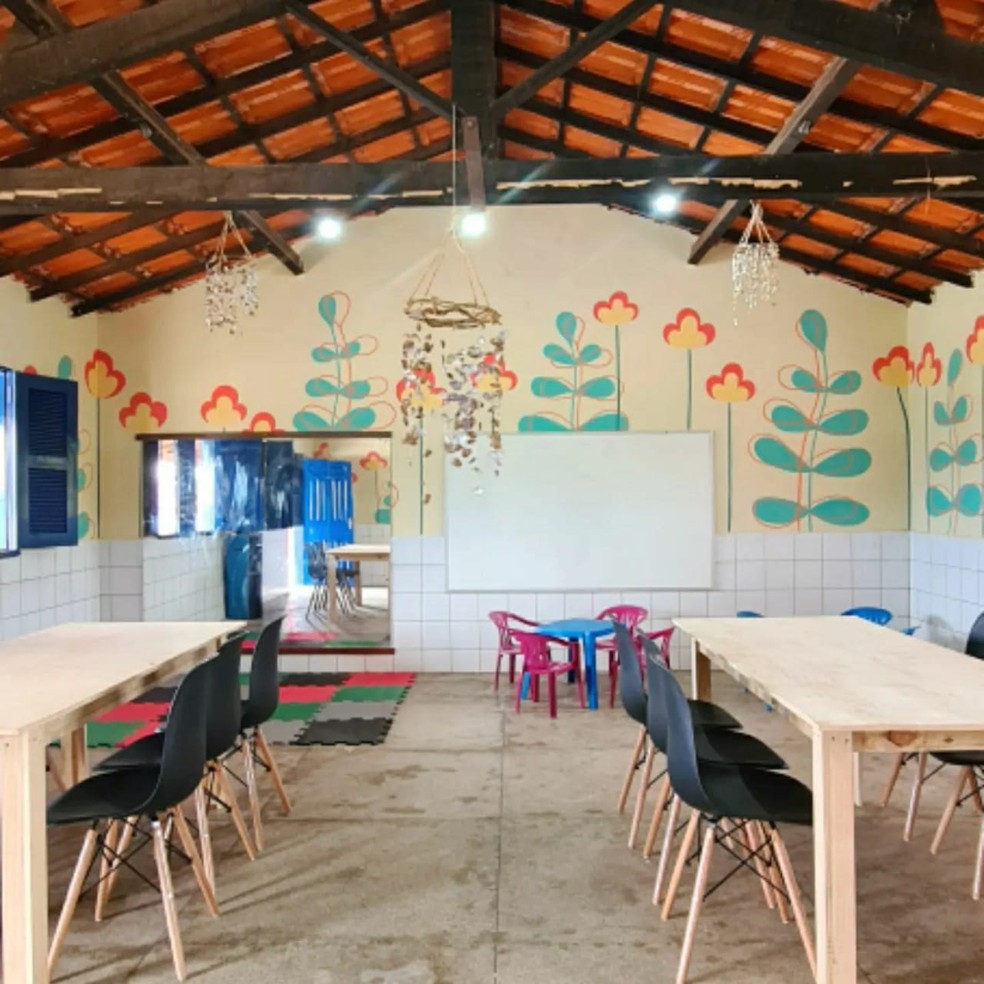 Casal que percorre o país em motorhome conclui reforma de escola desativada no Litoral do Piauí  — Foto: Reprodução