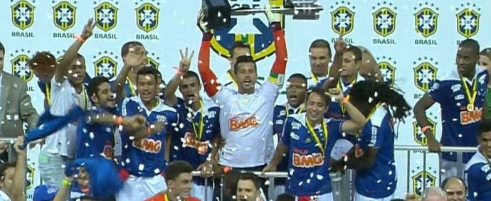 Rede Globo > rbstvsc - Globo Esporte mostra a festa do Cruzeiro, campeão  brasileiro de 2013