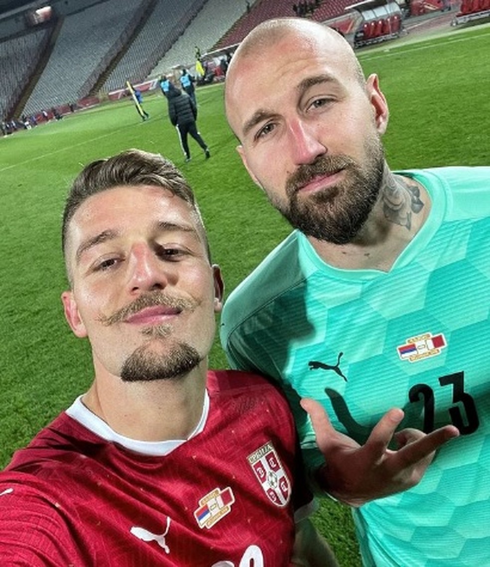 Os irmãos Sergej e Vanja Milinkovic-Savic, da seleção da Sérvia — Foto: Reprodução/Instagram