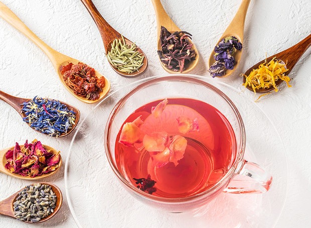 Criar misturas de chá ou infusão pode ser uma brincadeira bem divertida (Foto: Reprodução/stresslessmoment)