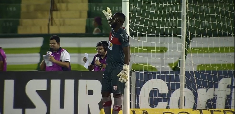 Andrey tem duas partidas pelo CRB — Foto: Reprodução Premiere