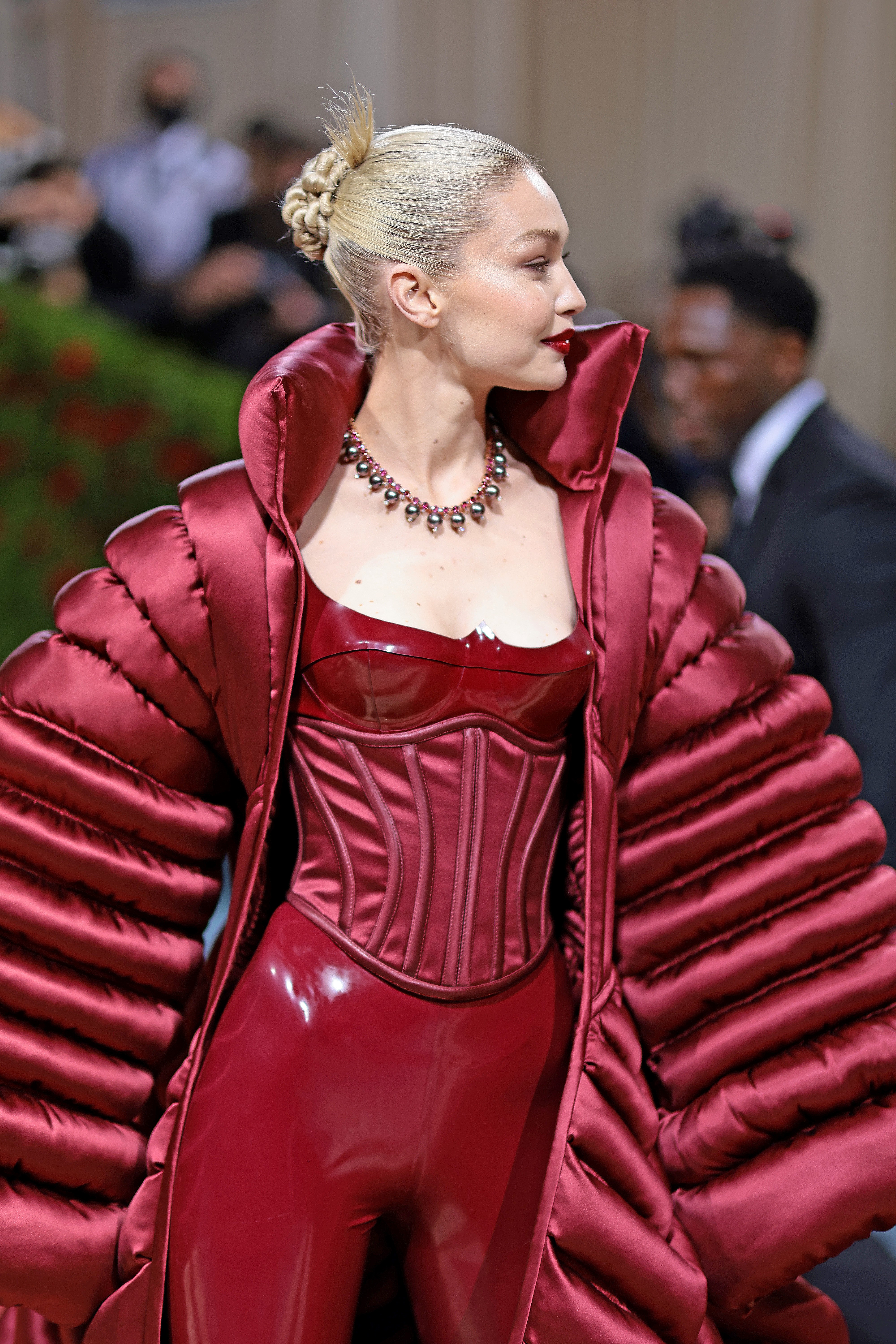 NEW YORK, NEW YORK - MAY 02: Gigi Hadid attends The 2022 Met Gala Celebrating "In America: An Anthology of Fashion" at The Metropolitan Museum of Art on May 02, 2022 in New York City. (Photo by Dimitrios Kambouris/Getty Images for The Met Museum/Vogue) (Foto: Getty Images for The Met Museum/)