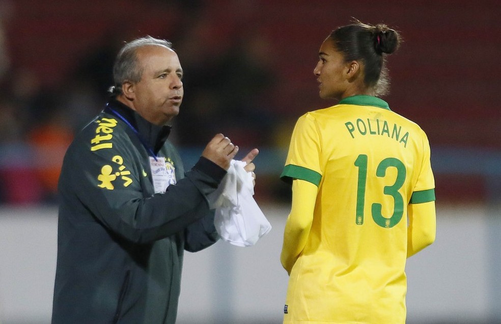 Poliana tem duas Copas do Mundo no currículo, além de integrar o time na Rio 2016 — Foto: Rafael Ribeiro/CBF