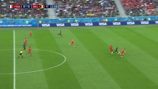 "Ele não corre, ele voa": arranques e dribles levam Mbappé (e a França) à final da Copa