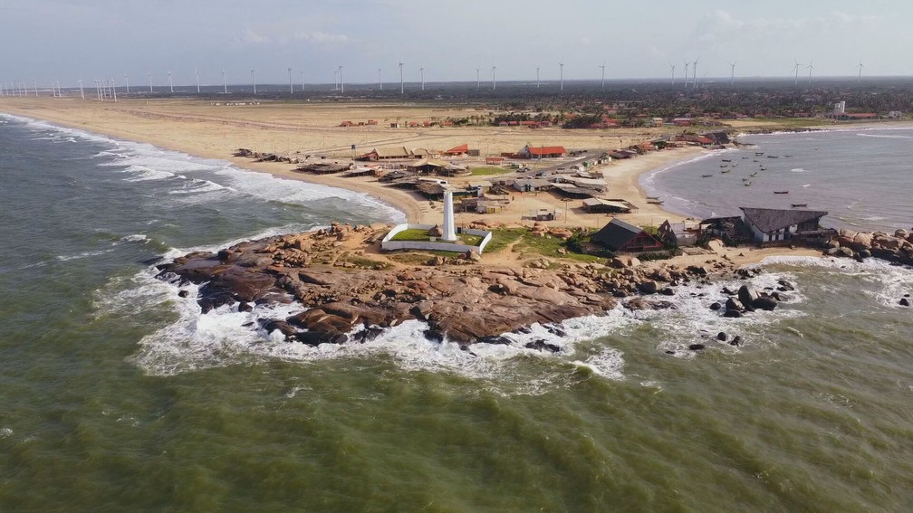 Farol da Pedra do Sal, o mais antigo da costa do PI — Foto: Globo Repórter