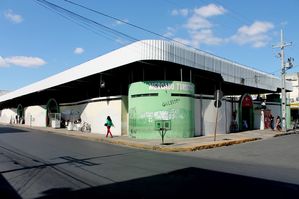 Inaugurado em 2012, o Mercado do Turista abriga ex-ambulantes de Petrolina (Foto: Emerson Rocha)
