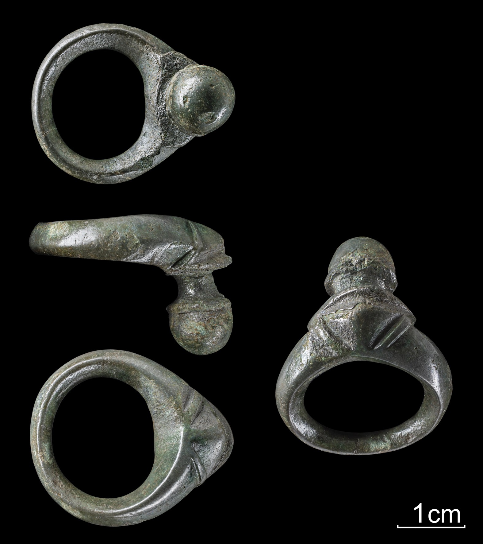 Ganchos que fazem parte do arsenal da Idade do Ferro (Foto: LWL-Archäologie für Westfalen / Hermann Menne)