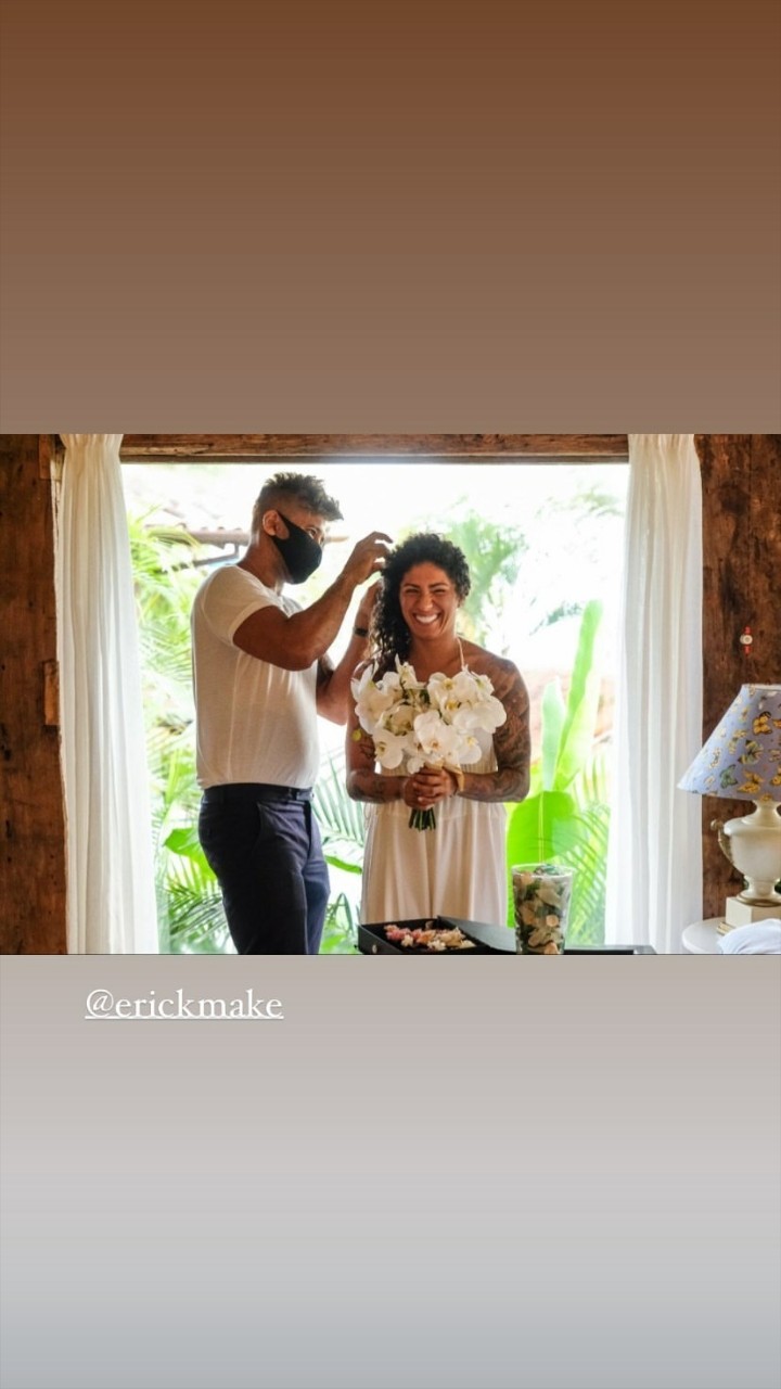 Cristiane mostra bastidores de casamento (Foto: Reprodução / Instagram)