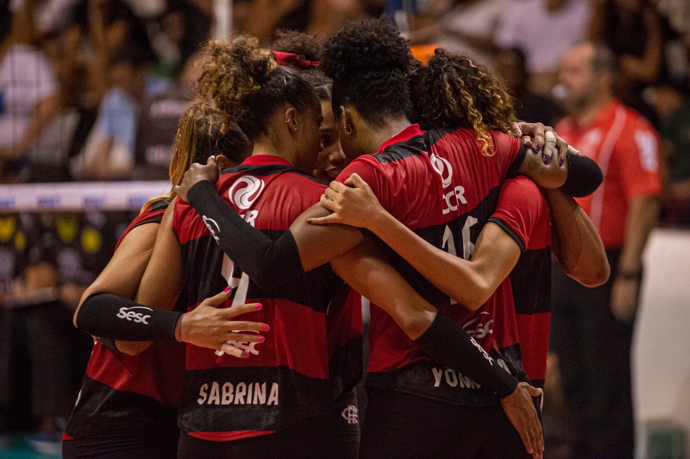 Sesc-Flamengo comemora ponto contra o Praia Clube — Foto: Gilvan de Souza/Flamengo