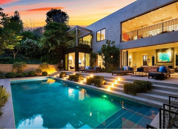 Aos 21 anos, Kylie Jenner compra quinta mansão por R$49,7 milhões (Foto: Reprodução)
