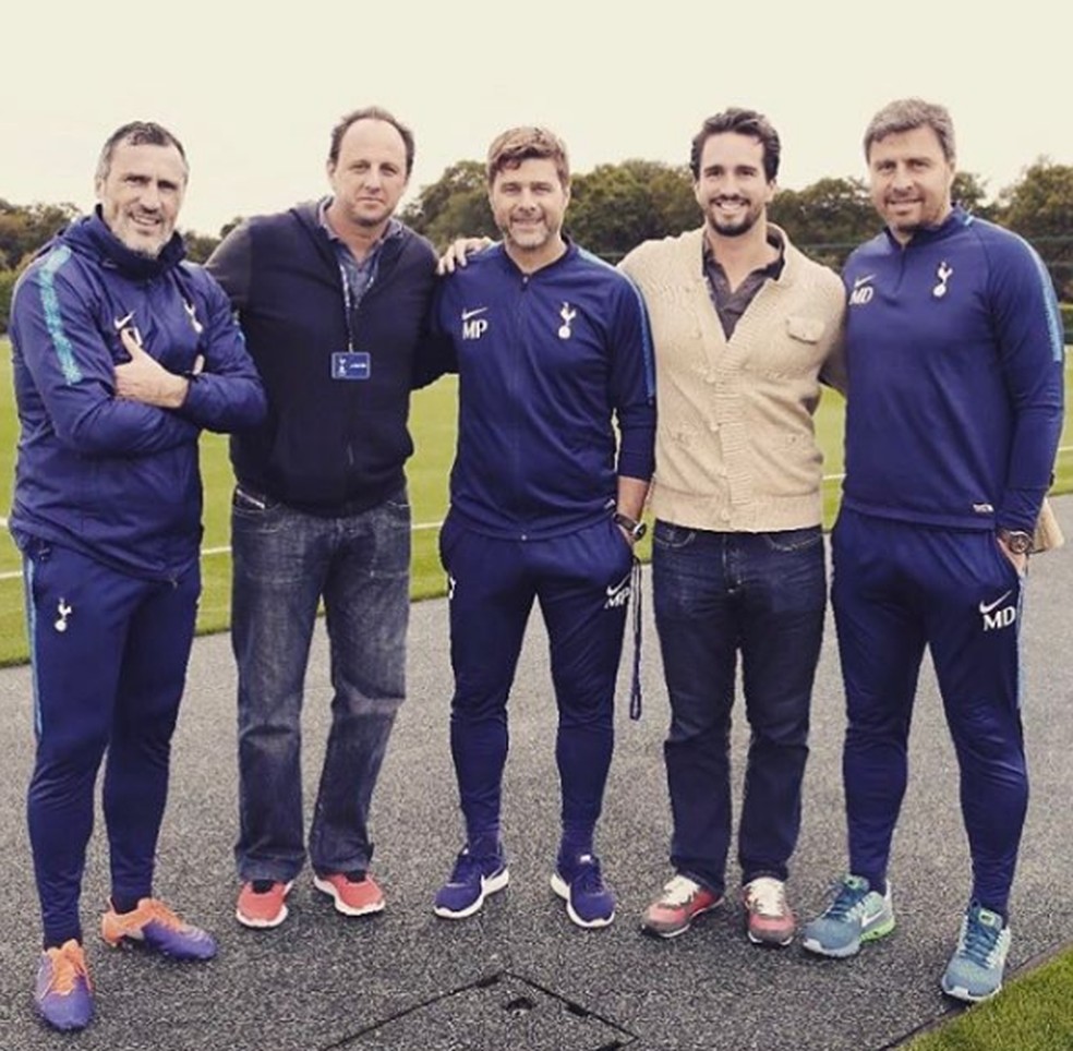 Rogerio Ceni visitou o CT do inglês Tottenham  (Foto: Reprodução/Instagram)