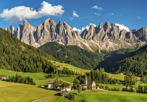 Val di Funes, Alpes Dolomitas, Tirol do Sul, Itália, Europa (Foto:  Achim Thomas via Getty Images)