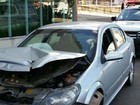 Guarda recupera carro roubado após suspeito bater em caminhão, no ES