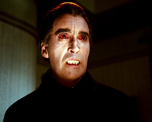Christopher Lee no papel de Drácula em O Conde Drácula (1970) (Foto: Divulgação)