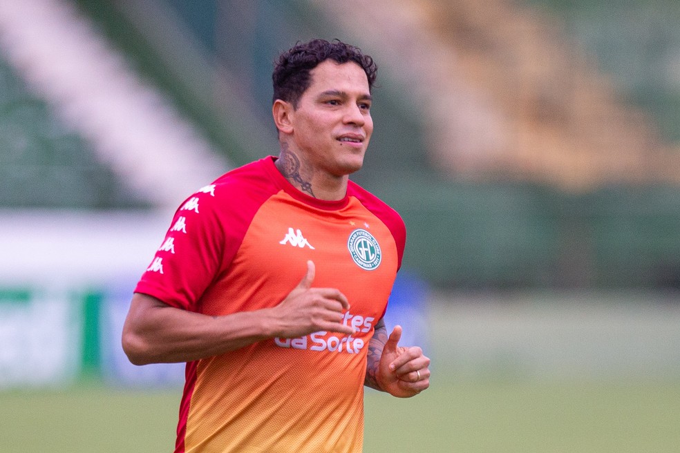 Giovanni Augusto durante treino do Guarani  — Foto: Thomaz Marostegan/Guarani FC