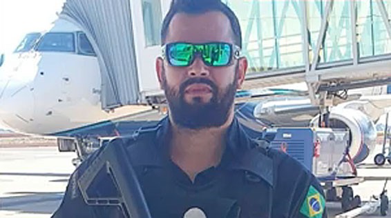 Policial bolsonarista que matou tesoureiro do PT chega a penitenciaria em São José dos Pinhais, diz Sesp