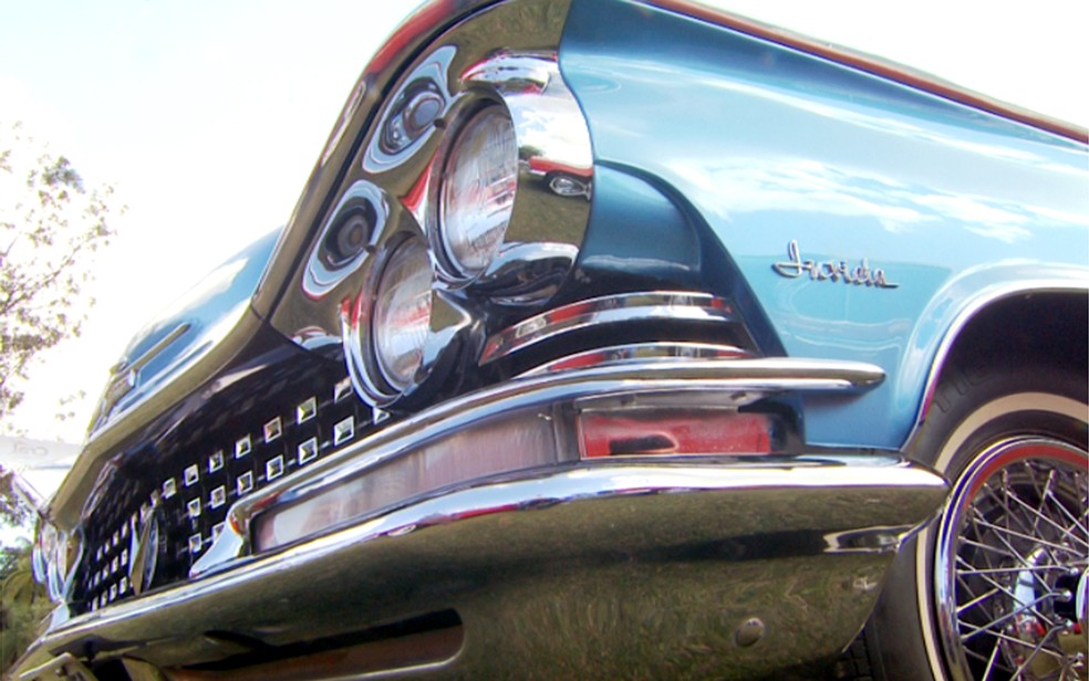 Águas de Lindóia sedia encontro nacional de carros antigos (Foto: Edvaldo de Souza/EPTV)