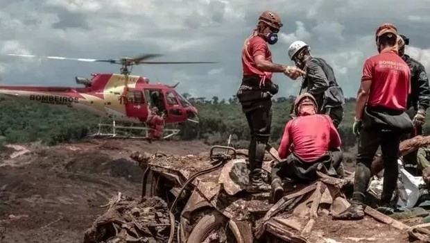 Quase três anos depois da tragédia de Brumadinho, buscas continuam para localizar vítimas (Foto: CORPO DE BOMBEIROS DE MINAS GERAIS via BBC)