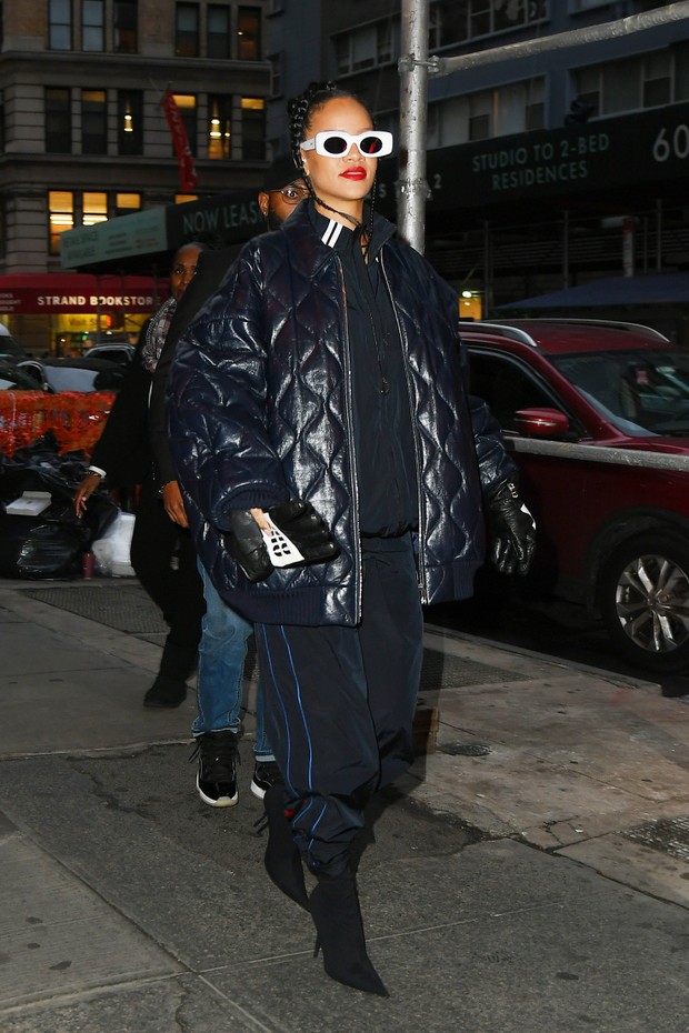 NEW YORK CITY, NY - DECEMBER 02: Rihanna is seen on December 02, 2021 in New York City, New York. (Photo by MEGA/GC Images) (Foto: GC Images)