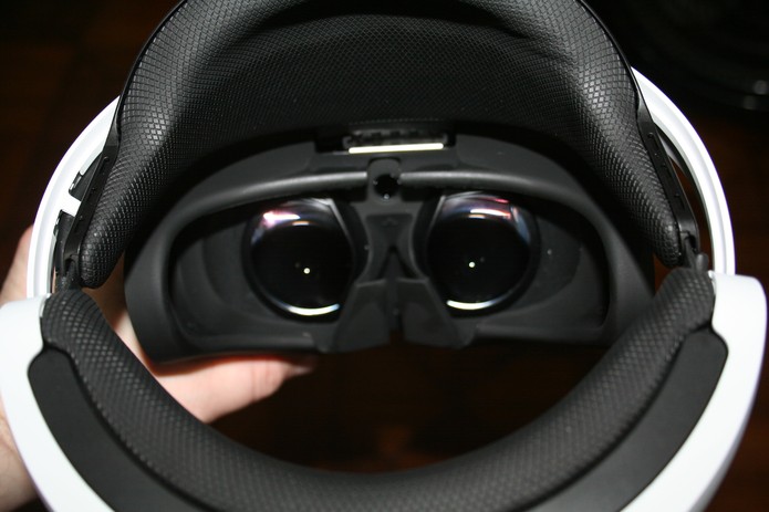 Detalhe interno do PS VR (Foto: Felipe Vinha)