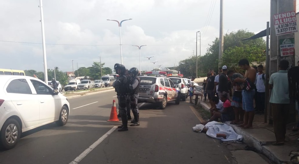Diomar dos Santos Morais foi atropelada por um Ã´nibus e morreu na tarde desta segunda-feira (17), em SÃ£o LuÃ­s â Foto: Alessandra Rodrigues/Mirante AM
