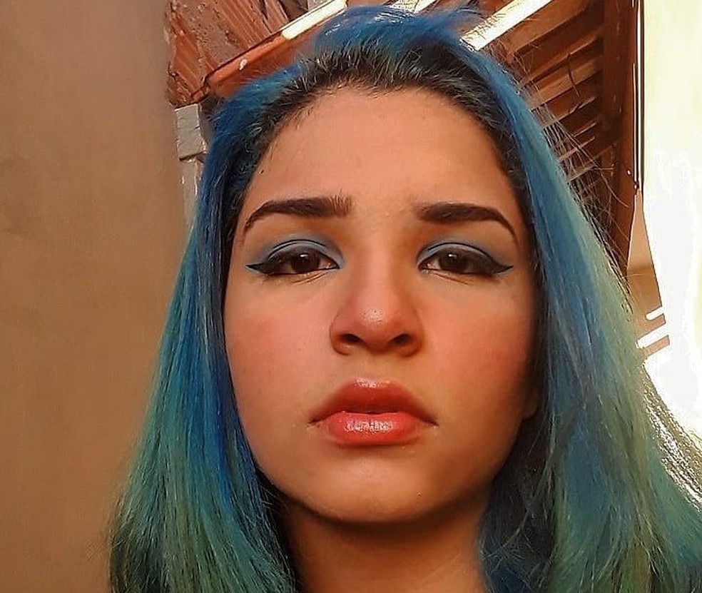 Danielle Teixeira, de Minas Gerais, enfrenta problemas emocionais e financeiros. — Foto: Arquivo pessoal