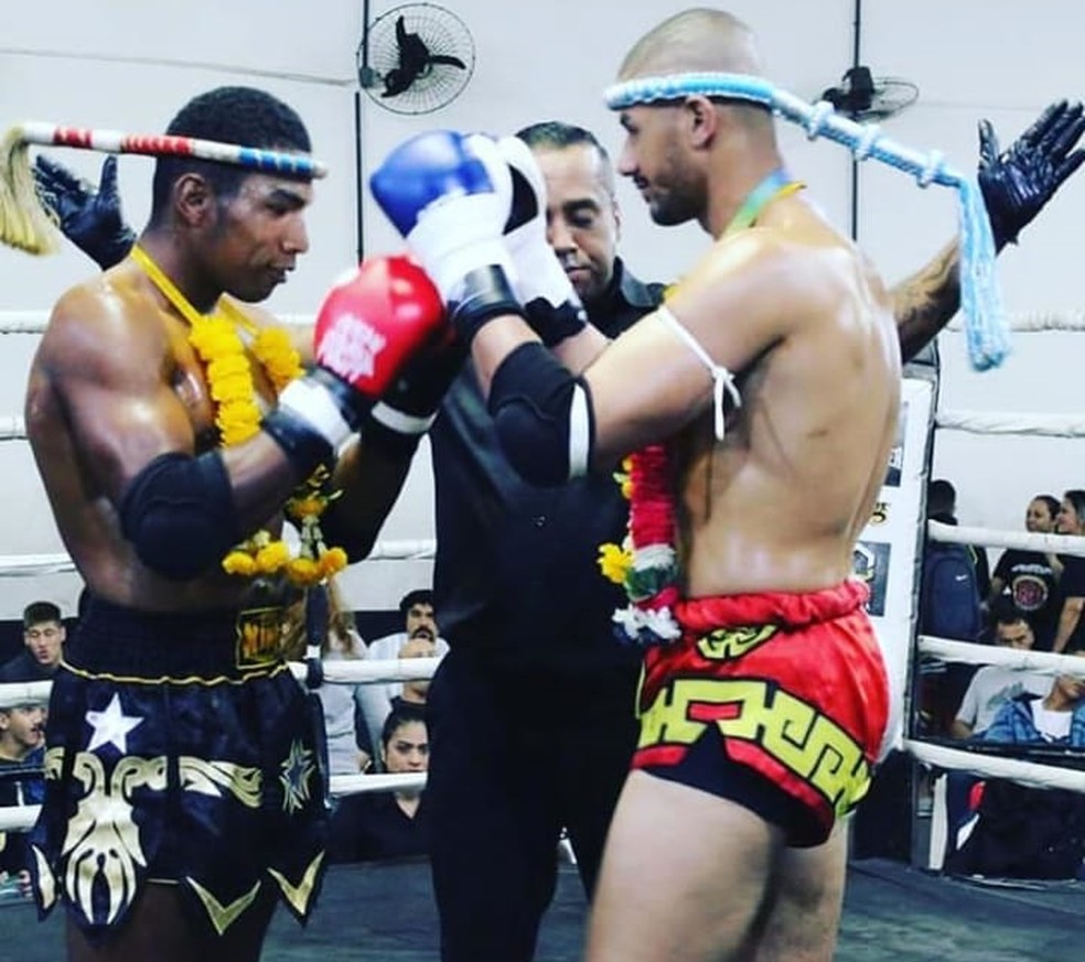 Atual bicampeÃ£o estadual, Ronaldo disputarÃ¡ em dezembro o Brasileiro de Muay Thai  â Foto: DivulgaÃ§Ã£o / Prefeitura de ItanhaÃ©m