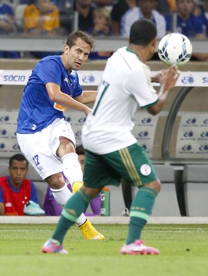 Éverton Ribeiro faz alerta para a falta de capricho no ataque do Cruzeiro