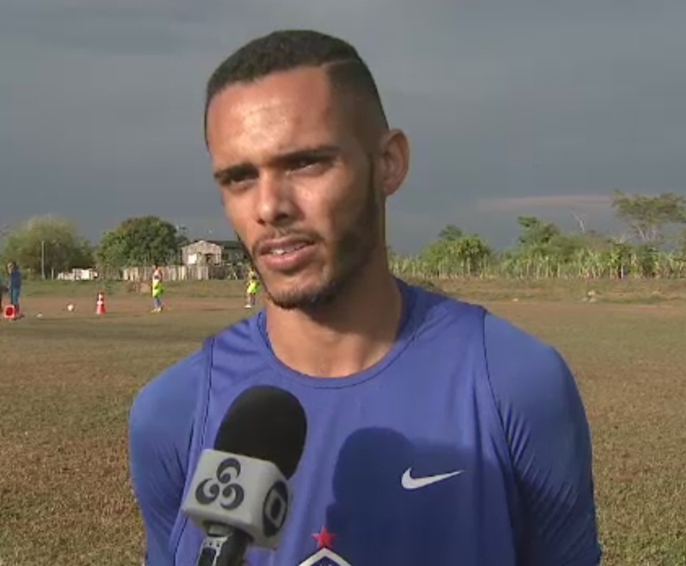 Careca tem seis gols marcados na Série D 2017; craque do Acreano desta temporada, já marcou 23 gols com a camisa do Atlético-AC em 36 jogos (Foto: Reprodução/Rede Amazônica Acre)