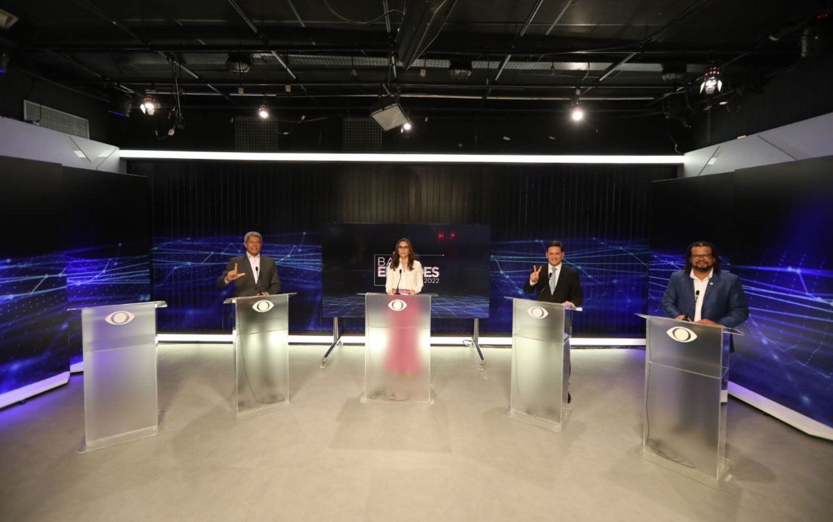 Primeiro debate ao governo do estado da Bahia reúne três candidatos 