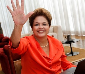 Em conversa na internet sobre o Marco Civil, Dilma brinca com internauta que pediu um 
