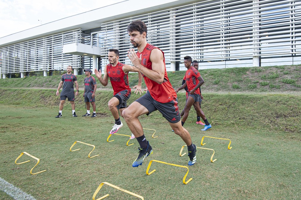 Rodrigo Caio Flamengo &mdash; Foto: Alexandre Vidal / Flamengo