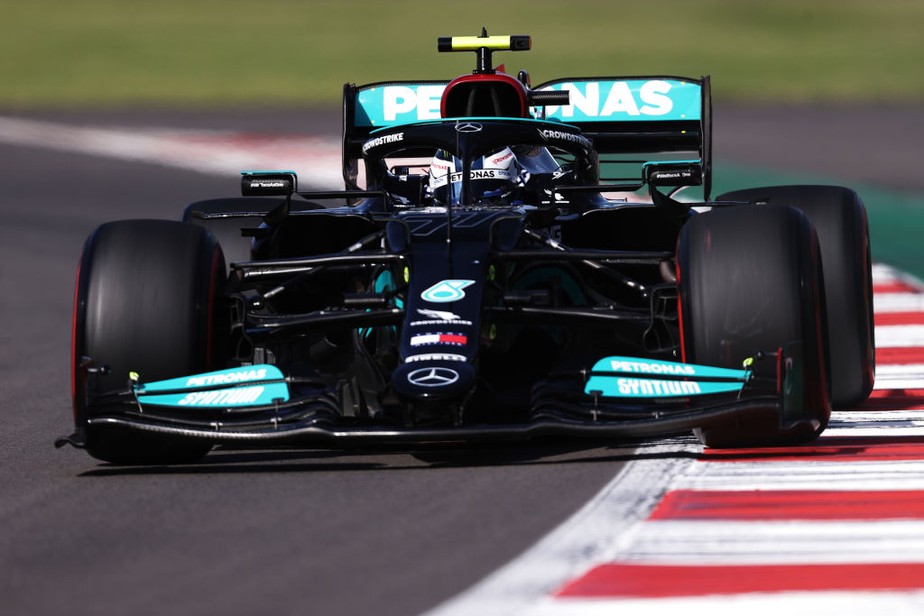 Bottas conquista a pole e faz dobradinha da Mercedes com Hamilton no México