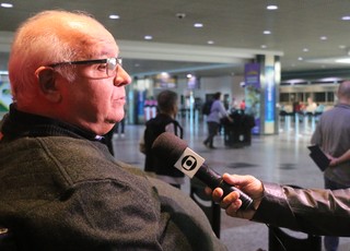 Após reunião, Romildo pede Grêmio em alta voltagem reitera fé em Roger