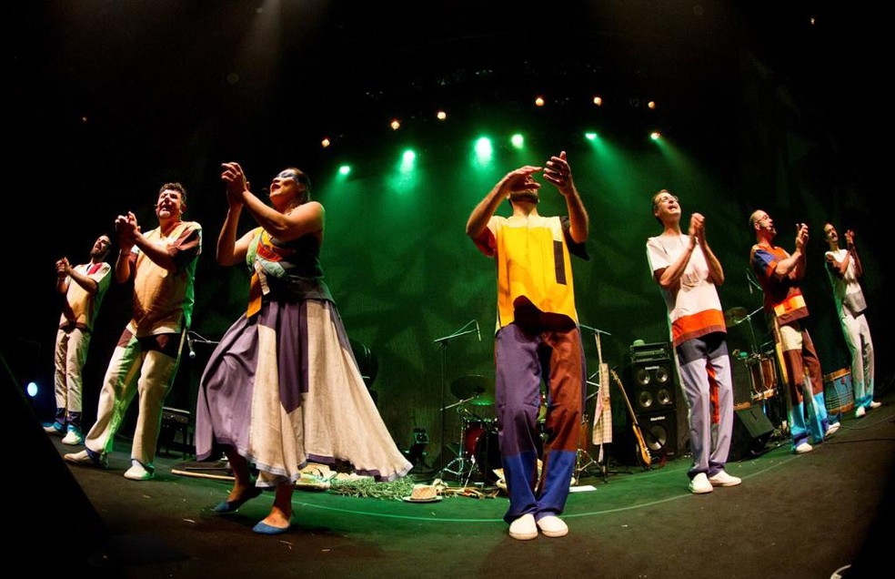 O musical infantil Bichos da Cá é apresentado pelo Grupo Nhambuzim no Recife — Foto: Nhambuzim/Divulgação