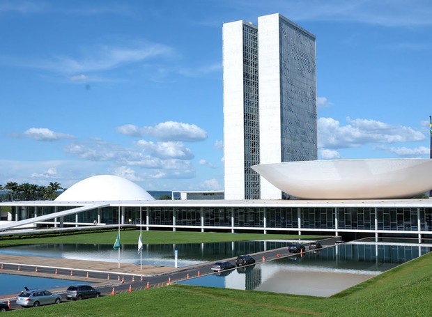 Em entrevista à Casa e Jardim, Oscar Niemeyer afirmou que o Congresso Nacional é sua obra preferida (Foto: Youtube/ Reprodução)