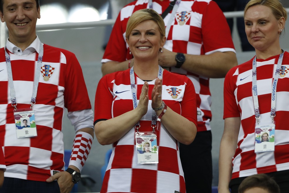 Kolinda Grabar-Kitarovic, presidente da Croácia, na partida contra a Dinamarca (Foto: Getty Images)